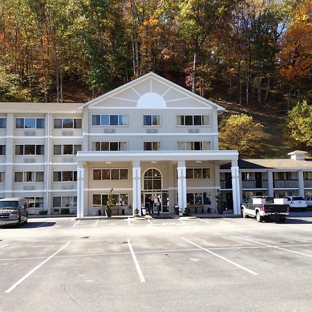 Cherokee Grand Hotel Exterior photo